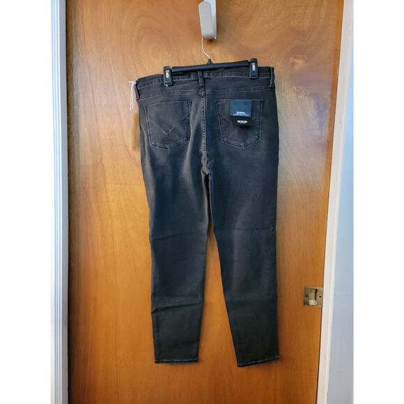 NWT - HUDSON - Barbara High Waist Super SKinny Ankle Jeans - Sz: 10 - Picture 3 of 6